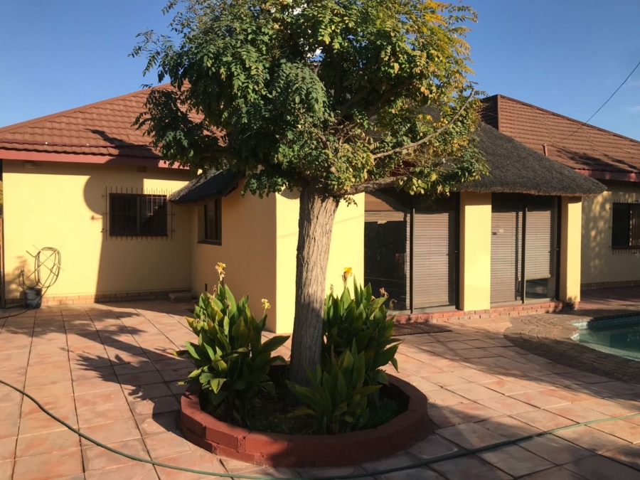 4 Bedroom Property for Sale in Oosterville Northern Cape